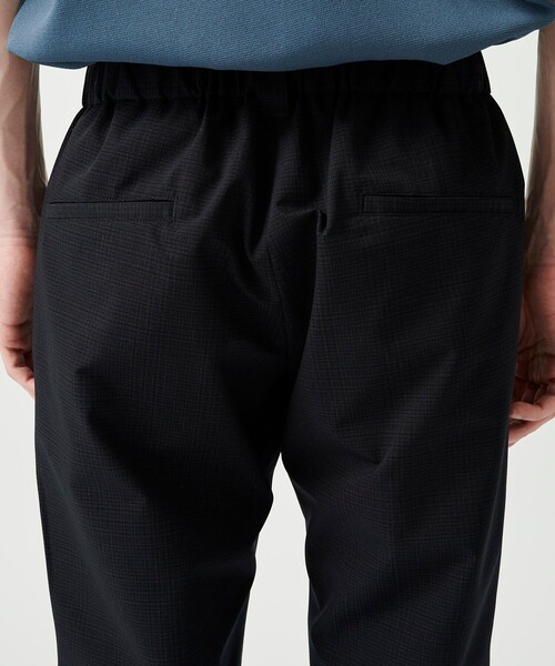 UNITED TOKYO（ユナイテッドトウキョウ）の「Dry mesh ストレッチアンクルスラックス（スラックス・メンズ・ブラック/その他3/ライトベージュ/その他4/ダークグレー・3/1/2）」の12枚目の写真