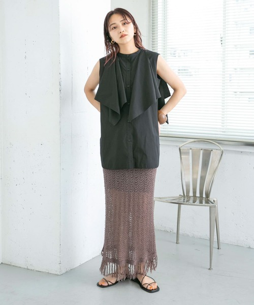 KBF(ケイビーエフ)の「フリンジ透かし編みニットスカート(スカート・レディース・ブラック/ベージュ/ブラウン・ONE)」の4枚目の写真