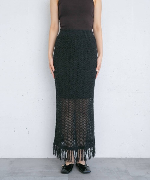 KBF(ケイビーエフ)の「フリンジ透かし編みニットスカート(スカート・レディース・ブラック/ベージュ/ブラウン・ONE)」の7枚目の写真