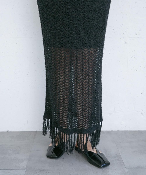 KBF(ケイビーエフ)の「フリンジ透かし編みニットスカート(スカート・レディース・ブラック/ベージュ/ブラウン・ONE)」の11枚目の写真