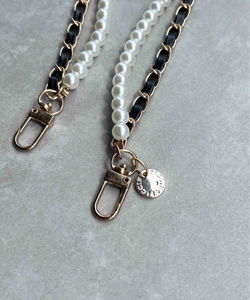 PICCIN（ピッチン）の「パールｘレザーチェーンスマホショルダーストラップ（スマホグッズ・レディース・ホワイト・FREE）」の2枚目の写真