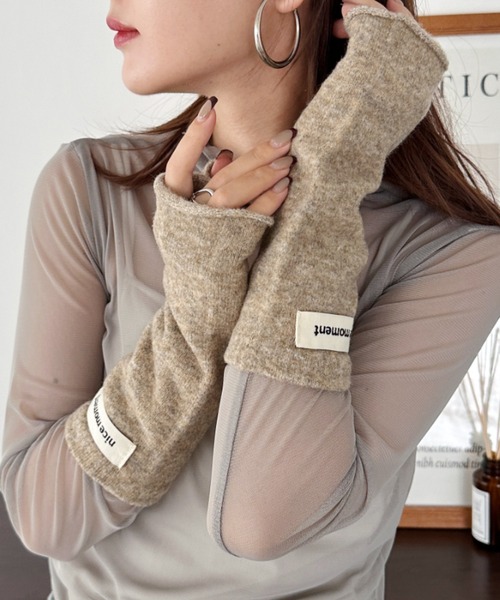 CLEA（クレア）の「メランジニットアームウォーマー（アームカバー・レディース・ブラック/ライトブルー/グリーン/モカ・FREE）」の2枚目の写真