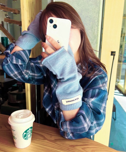 CLEA（クレア）の「メランジニットアームウォーマー（アームカバー・レディース・ブラック/ライトブルー/グリーン/モカ・FREE）」の18枚目の写真