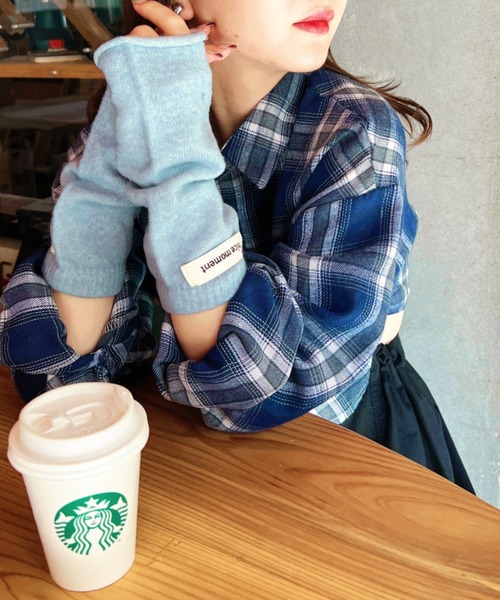 CLEA（クレア）の「メランジニットアームウォーマー（アームカバー・レディース・ブラック/ライトブルー/グリーン/モカ・FREE）」の19枚目の写真