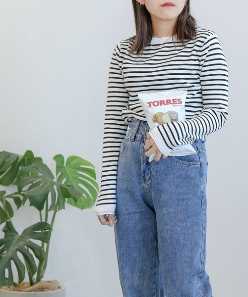 aimoha（アイモハ）の「ハイネック　ボーダーニットトップス（ニット/セーター・レディース・ブラック系その他/ブルー系その他/ブラック系その他2/ブルー系その他2/キャメル/ホワイト系その他・MEDIUM/X-LARGE/LARGE）」の2枚目の写真