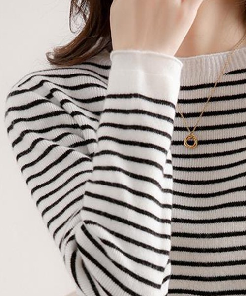 aimoha（アイモハ）の「ハイネック　ボーダーニットトップス（ニット/セーター・レディース・ブラック系その他/ブルー系その他/ブラック系その他2/ブルー系その他2/キャメル/ホワイト系その他・MEDIUM/X-LARGE/LARGE）」の8枚目の写真