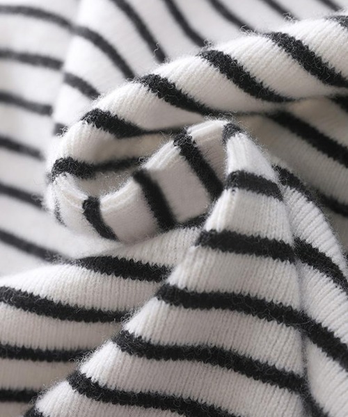 aimoha（アイモハ）の「ハイネック　ボーダーニットトップス（ニット/セーター・レディース・ブラック系その他/ブルー系その他/ブラック系その他2/ブルー系その他2/キャメル/ホワイト系その他・MEDIUM/X-LARGE/LARGE）」の17枚目の写真