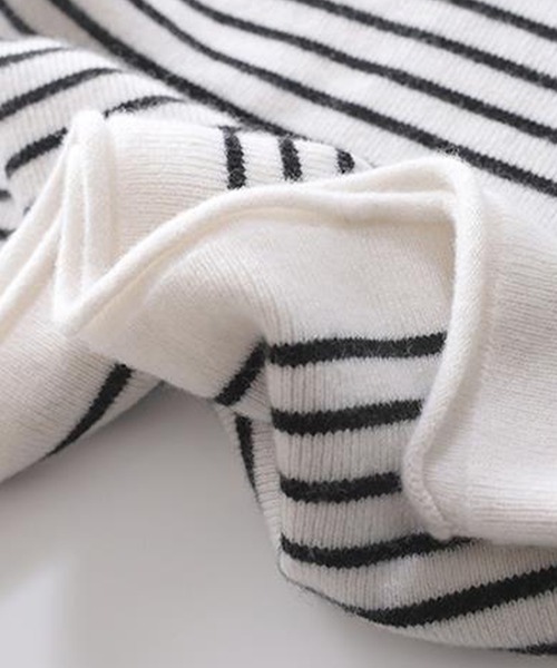 aimoha（アイモハ）の「ハイネック　ボーダーニットトップス（ニット/セーター・レディース・ブラック系その他/ブルー系その他/ブラック系その他2/ブルー系その他2/キャメル/ホワイト系その他・MEDIUM/X-LARGE/LARGE）」の18枚目の写真