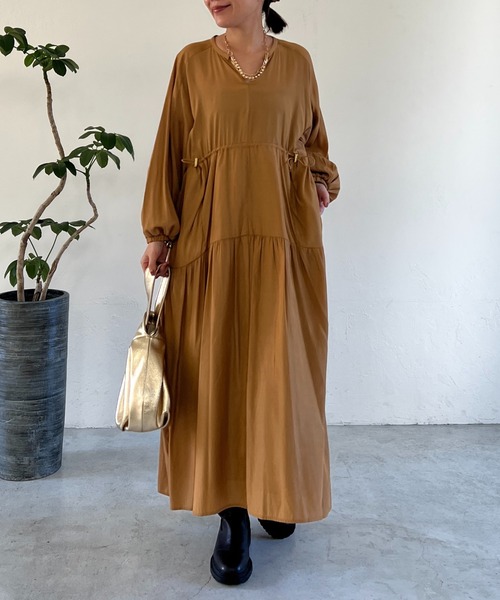 un dix cors(アンディコール)の「《2サイズ展開》ドロストティアードワンピース(ワンピース・レディース・キャメル/イエロー/チャコールグレー/ピンク/ブルー/ブラウン・FREE/S)」の14枚目の写真