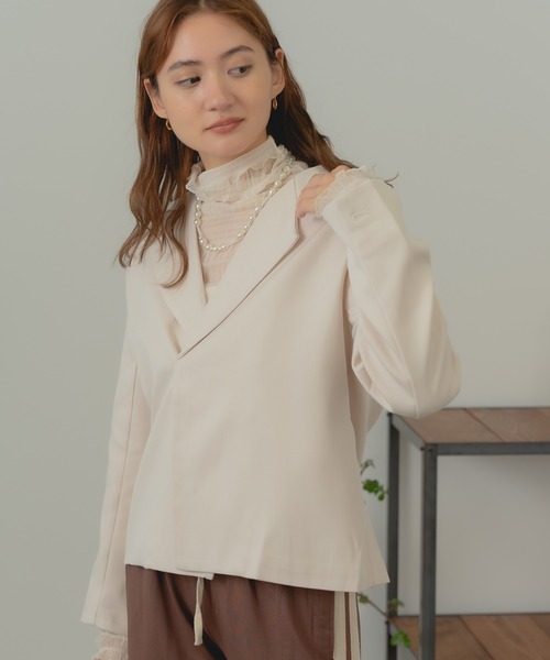 AO2(アオズ)の「Tailored jacket / ショート丈 テーラードジャケット(テーラードジャケット・レディース・アイボリー/ブラック・FREE)」の3枚目の写真