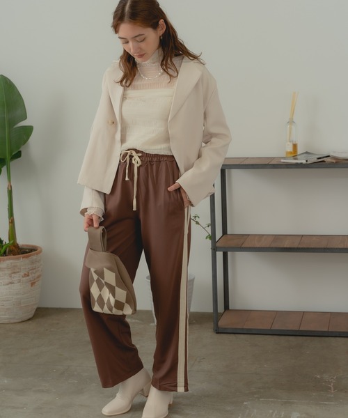 AO2(アオズ)の「Tailored jacket / ショート丈 テーラードジャケット(テーラードジャケット・レディース・アイボリー/ブラック・FREE)」の13枚目の写真