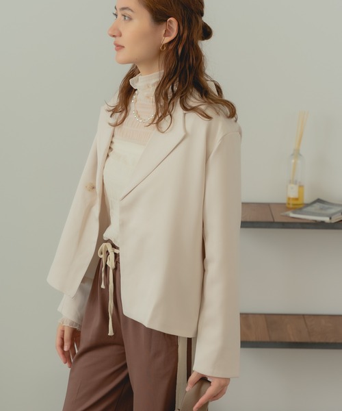 AO2(アオズ)の「Tailored jacket / ショート丈 テーラードジャケット(テーラードジャケット・レディース・アイボリー/ブラック・FREE)」の8枚目の写真