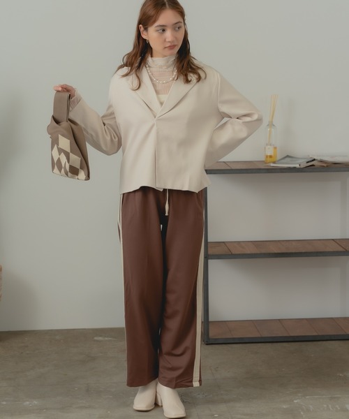 AO2(アオズ)の「Tailored jacket / ショート丈 テーラードジャケット(テーラードジャケット・レディース・アイボリー/ブラック・FREE)」の12枚目の写真