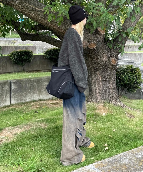 sedacle(セダクル)の「ミックスカラーブークレニット(ニット/セーター・レディース・ブラック/オレンジ/ブルー・MEDIUM/LARGE)」の10枚目の写真