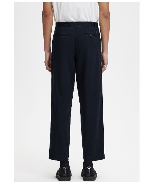 FRED PERRY（フレッドペリー）の「Straight Leg Twill Trouser（チノパンツ・メンズ・グリーン/ネイビー/ベージュ/ブラック・30/32/28）」の6枚目の写真