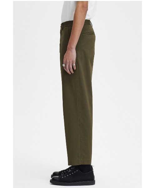 FRED PERRY（フレッドペリー）の「Straight Leg Twill Trouser（チノパンツ・メンズ・グリーン/ネイビー/ベージュ/ブラック・30/32/28）」の10枚目の写真