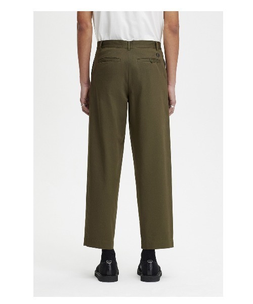 FRED PERRY（フレッドペリー）の「Straight Leg Twill Trouser（チノパンツ・メンズ・グリーン/ネイビー/ベージュ/ブラック・30/32/28）」の11枚目の写真