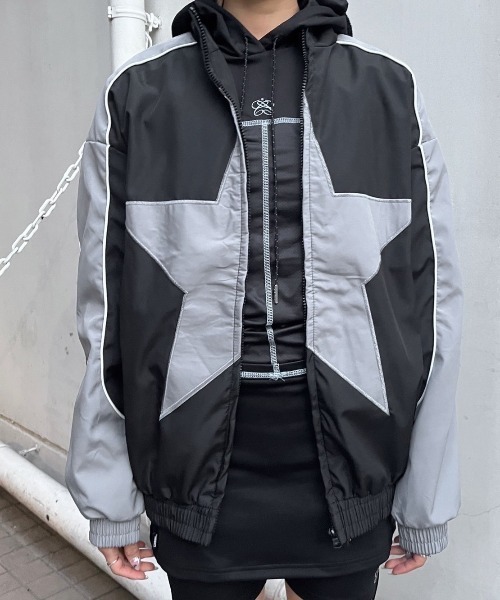 XU(エックスユー)の「ストリートファッション XU エックスユー star zipup blouson オーバーサイズ ナイロンジャケット ナイロンブルゾン ブルゾン ジップアップ ジャケット ジップジャケット 羽織(ブルゾン・レディース・ブラック・ONE SIZE)」の8枚目の写真
