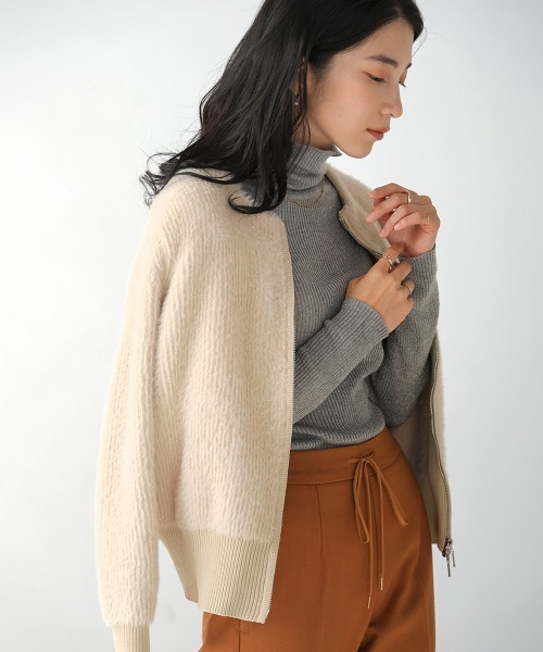 Bou Jeloud（ブージュルード）の「毛混ラメタートルネックプルオーバー（ニット/セーター・レディース・ネイビー/グレー/ブラック・FREE）」の10枚目の写真