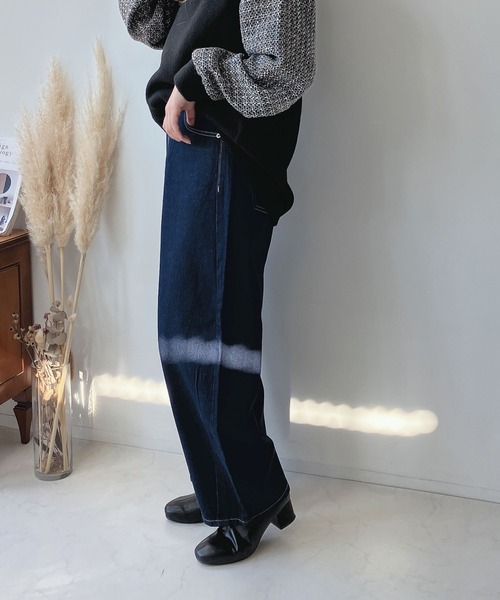 AS KNOW AS plus(アズノゥアズプラス)の「◎ゆるっとシルエットカーブパンツ セットアップ可能(デニムパンツ・レディース・ブラック/ブルー/アイボリー系/インディゴブルー・FREE)」の9枚目の写真