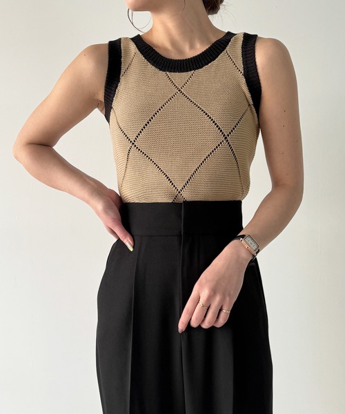 JUNOAH（ジュノア）の「ダイヤ透かし柄ニットタンクトップ（タンクトップ・レディース・アイボリー/ブラック/ベージュ・MEDIUM）」の7枚目の写真