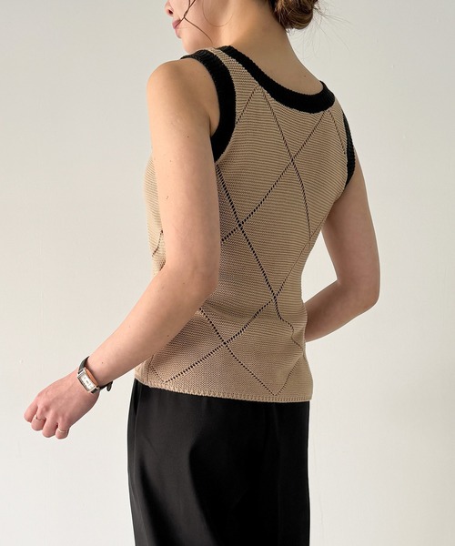 JUNOAH（ジュノア）の「ダイヤ透かし柄ニットタンクトップ（タンクトップ・レディース・アイボリー/ブラック/ベージュ・MEDIUM）」の10枚目の写真
