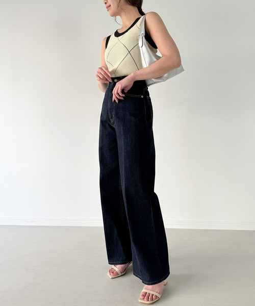 JUNOAH（ジュノア）の「ダイヤ透かし柄ニットタンクトップ（タンクトップ・レディース・アイボリー/ブラック/ベージュ・MEDIUM）」の12枚目の写真