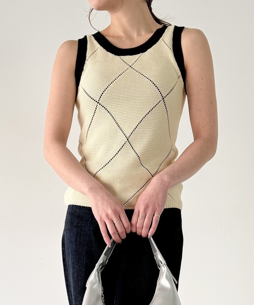 JUNOAH（ジュノア）の「ダイヤ透かし柄ニットタンクトップ（タンクトップ・レディース・アイボリー/ブラック/ベージュ・MEDIUM）」の16枚目の写真