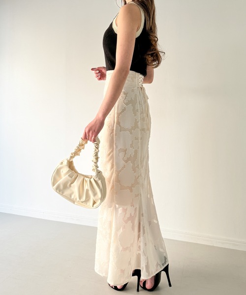 JUNOAH（ジュノア）の「ダイヤ透かし柄ニットタンクトップ（タンクトップ・レディース・アイボリー/ブラック/ベージュ・MEDIUM）」の19枚目の写真