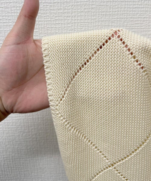 JUNOAH（ジュノア）の「ダイヤ透かし柄ニットタンクトップ（タンクトップ・レディース・アイボリー/ブラック/ベージュ・MEDIUM）」の21枚目の写真