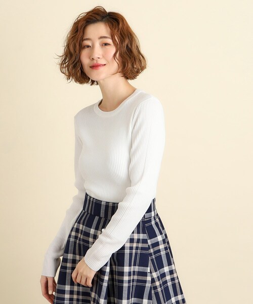 grove（グローブ）の「◆スタメンリブニットも今のムードに!袖口シアーリブニット（ニット/セーター・レディース・オフホワイト/ナチュラル/ブラック/サックスブルー・02/03/04/05/01）」の6枚目の写真