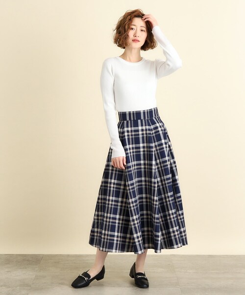 grove（グローブ）の「◆スタメンリブニットも今のムードに!袖口シアーリブニット（ニット/セーター・レディース・オフホワイト/ナチュラル/ブラック/サックスブルー・02/03/04/05/01）」の8枚目の写真