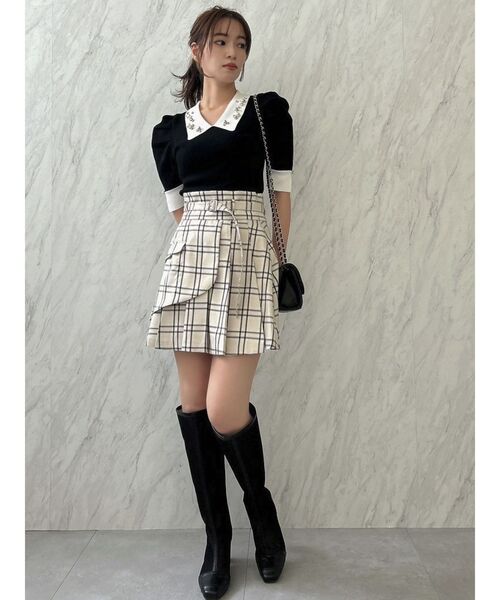 dazzlin（ダズリン）の「ビジューカラー半袖ニットトップス（ニット/セーター・レディース・ブラック/グレー・FREE）」の3枚目の写真