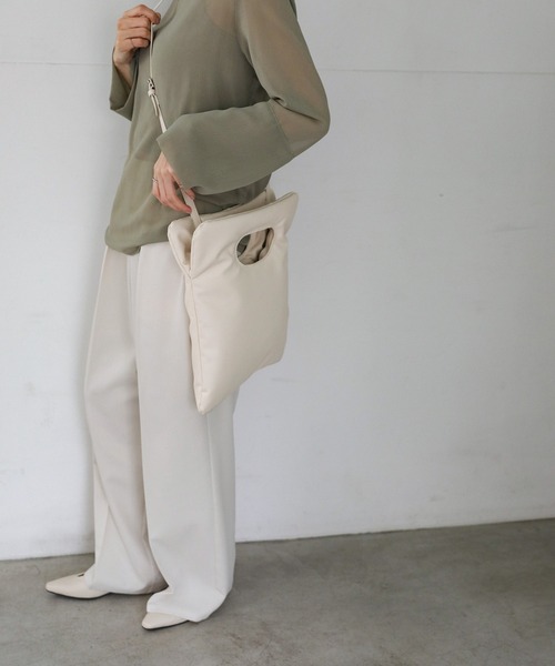 select MOCA（セレクトモカ）の「パテッド2WAYバッグ（ハンドバッグ・レディース・ブラック/アイボリー/ベージュ・FREE）」の22枚目の写真