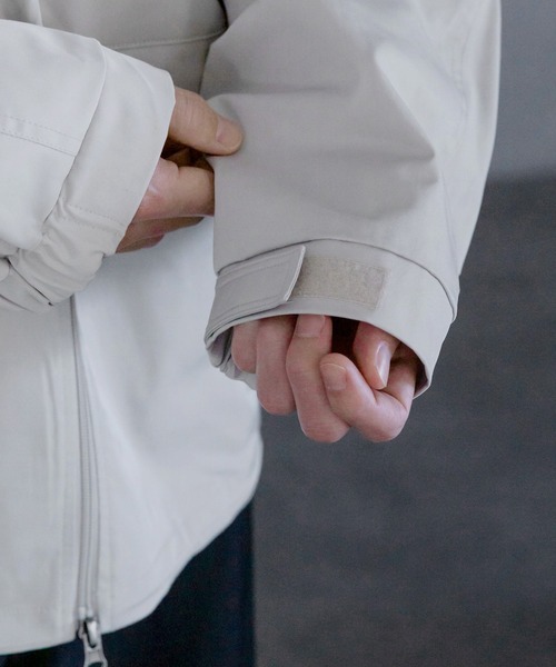 CTHY（シティ）の「2wayテックエステルハイネックブルゾン（ブルゾン・メンズ・ライトグレー/ブラック・XL/S/M/L）」の5枚目の写真