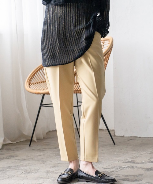 VitaFelice（ヴィータフェリーチェ）の「ダブルクロス テーパードパンツ（その他パンツ・レディース・ブラック/イエロー/ブルー系/ネイビー/オレンジ/グリーン/ピンク/サンドベージュ/ラベンダー・M/L/LL/S）」の7枚目の写真