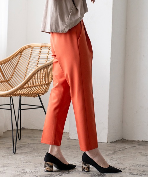 VitaFelice（ヴィータフェリーチェ）の「ダブルクロス テーパードパンツ（その他パンツ・レディース・ブラック/イエロー/ブルー系/ネイビー/オレンジ/グリーン/ピンク/サンドベージュ/ラベンダー・M/L/LL/S）」の9枚目の写真