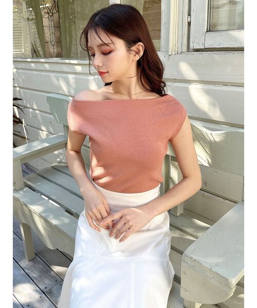 RESEXXY(リゼクシー)の「アシンメトリーボートネックニットトップス(ニット/セーター・レディース・オレンジ/ブルー/ブラック・FREE)」の7枚目の写真