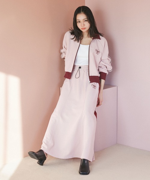 CONVERSE（コンバース）の「【CONVERSE別注】パイピングトラックピケジャケット【セットアップ対応】【洗える】（ブルゾン・レディース・オフホワイト/ピンク/ネイビー・M）」の5枚目の写真