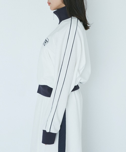 CONVERSE（コンバース）の「【CONVERSE別注】パイピングトラックピケジャケット【セットアップ対応】【洗える】（ブルゾン・レディース・オフホワイト/ピンク/ネイビー・M）」の12枚目の写真