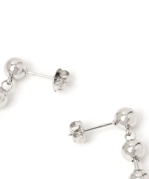 BAYFLOW(ベイフロー)の「ステンレス5粒ピアス(ピアス(両耳用)・レディース・イエロー/ライトグレー・FREE)」の3枚目の写真