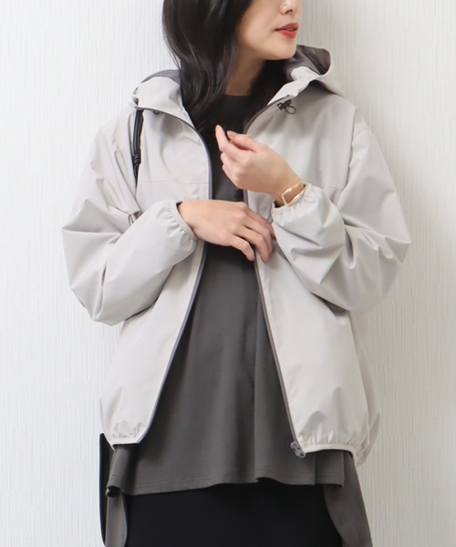 libelle more(リベル モア)の「《防風・撥水加工》軽量、単色・配色展開 マウンテンパーカー(マウンテンパーカー・レディース・グレイッシュベージュ/アイボリー/ブラック系その他/ベージュ系その他/ブラック/オリーブ・L/M)」の16枚目の写真
