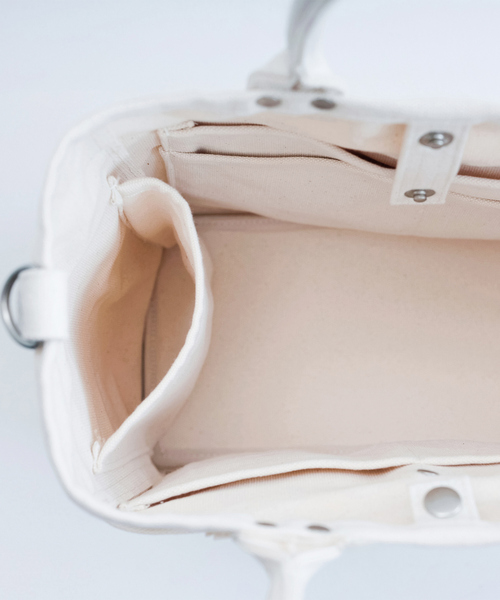 VegieBAG(ベジバッグ)の「【VegieBAG/ベジバッグ】SQUARE / キャンバストートバッグ(トートバッグ・レディース・アイボリー/ブラック・フリー)」の9枚目の写真
