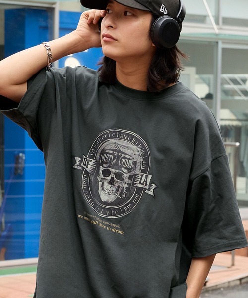 MONO-MART(モノマート)の「ヴィンテージライクアソートグラフィック半袖Tシャツ/FLOWER&SKULL(Tシャツ/カットソー・レディース・ブラック/オフホワイト/ホワイト/スミクロ/ネイビー・M/L)」の4枚目の写真