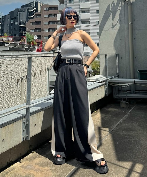 PAGEBOY（ページボーイ）の「サイドキリカエパンツ（その他パンツ・レディース・ベージュ/ブラック/チャコールグレー・FREE）」の4枚目の写真