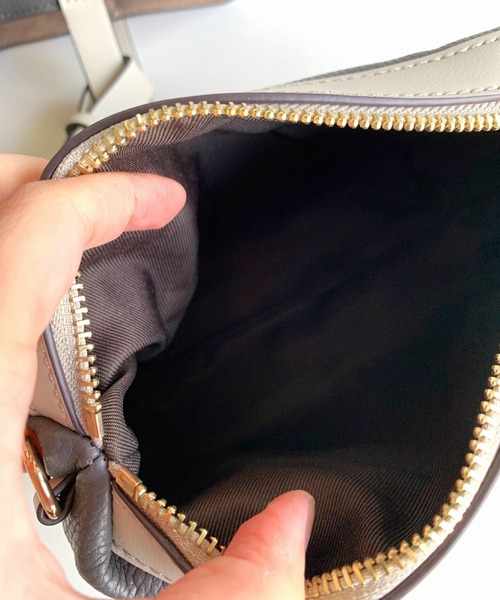 Q（キュー）の「2wayショルダートート（トートバッグ・レディース・チャコールグレー/ライトブルー・ONE SIZE）」の8枚目の写真