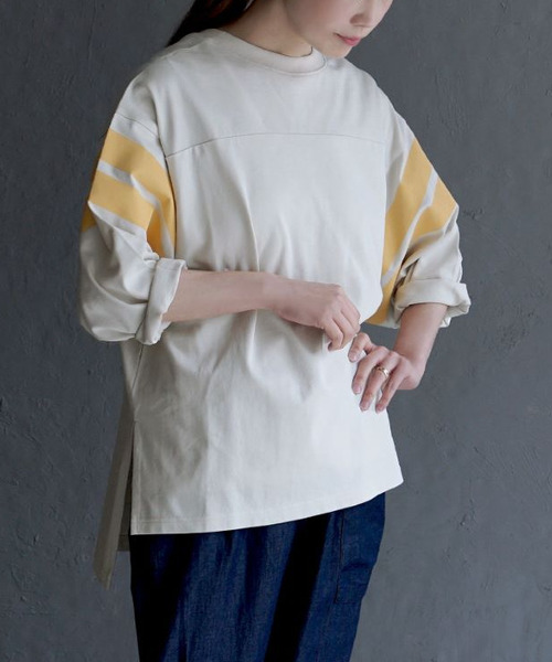 apartment department(アパートメントデパートメント)の「フットボールTシャツ(Tシャツ/カットソー・レディース・アイボリー/グレイッシュブルー/チャコール・M)」の5枚目の写真