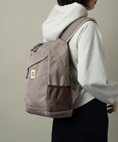 moz(モズ)の「MOZ(モズ) 軽撥水加工 ラウンド型 バックパック(バックパック/リュック・レディース・アイボリー/ブラック/グレイッシュベージュ/ライトグリーン/インディゴブルー/ブルー系その他/サンドベージュ・ONE SIZE)」の13枚目の写真