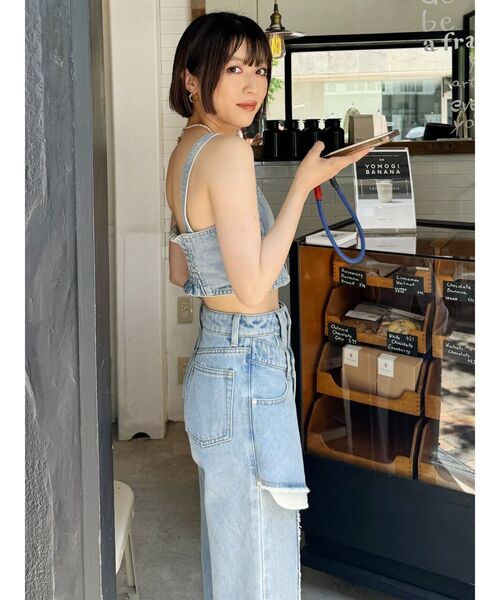 MURUA(ムルーア)の「【SET UP対応】フリンジデニムビスチェ(シャツ/ブラウス・レディース・ブラック/ライトブルー・FREE)」の5枚目の写真