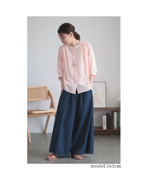 Sawa a la mode（サワアラモード）の「蔦刺繍コットンシャツブラウス（シャツ/ブラウス・レディース・ピンク/ホワイト/ブルー・FREE）」の12枚目の写真